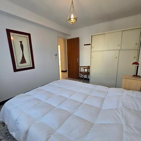 Magnifique Familiale, 5 Chambres, Piscine & Parking *