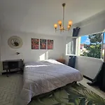 Magnifique Familiale, 5 Chambres, Piscine & Parking *