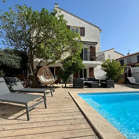 Magnifique Villa Familiale, 5 Chambres, Piscine & Parking