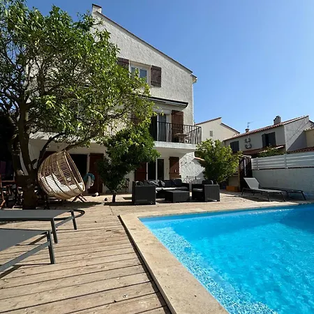 Vila Magnifique Villa Familiale, 5 Chambres, Piscine & Parking