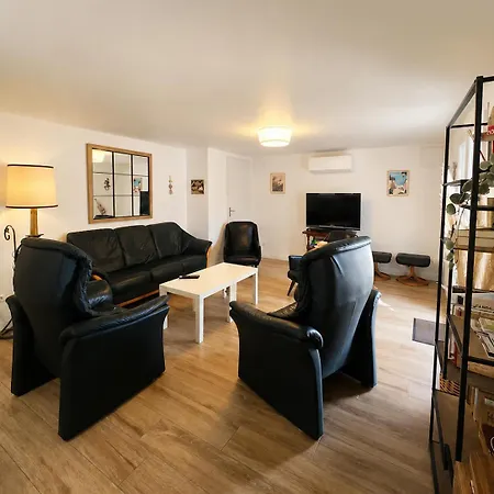 Magnifique Familiale, 5 Chambres, Piscine & Parking Villa