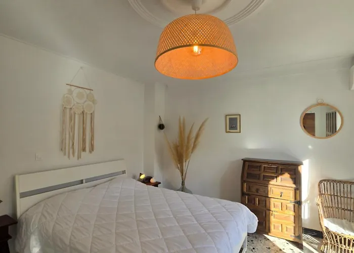 Magnifique Familiale, 5 Chambres, Piscine & Parking 别墅