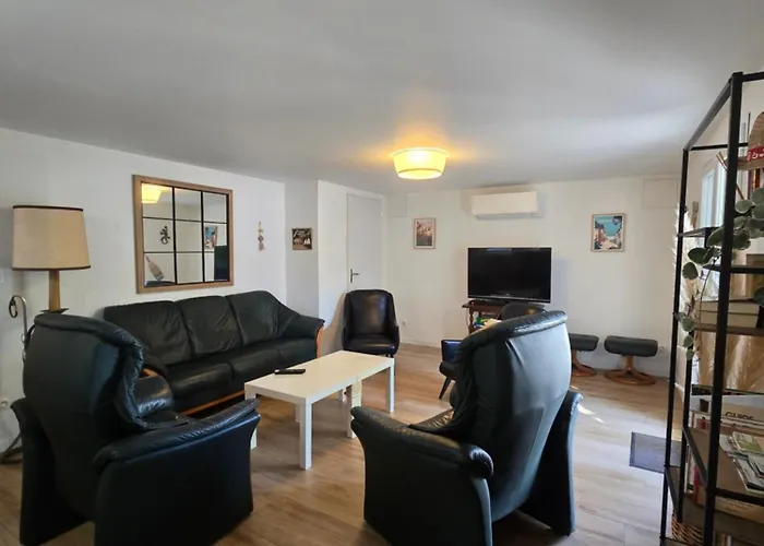Magnifique Familiale, 5 Chambres, Piscine & Parking 别墅